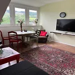 Unter Den Wolken Apartman