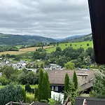Unter Den Wolken *